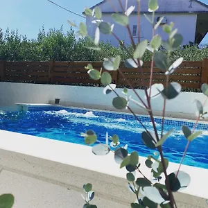 https://stone-house-trogir-center-old-town.splithotels.org